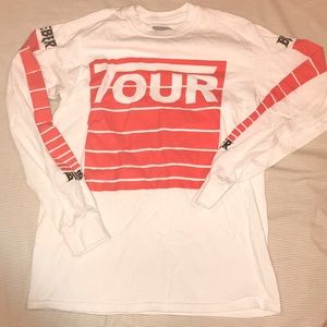 Justin Bieber 2017 tour shirt